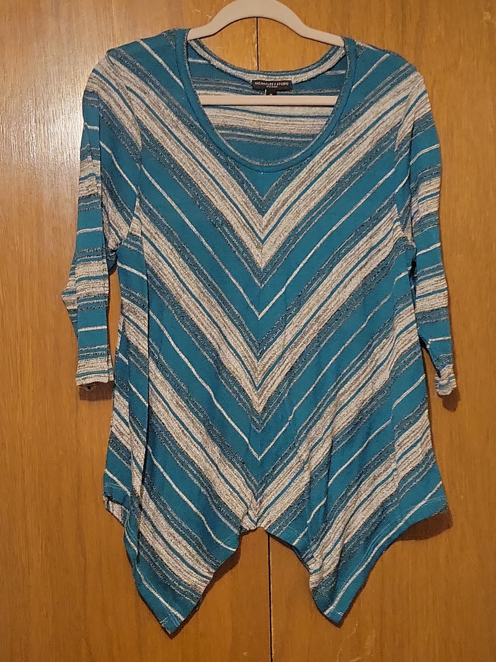 Signature Studio Teal and Cream V‑Neck Striped Tunic